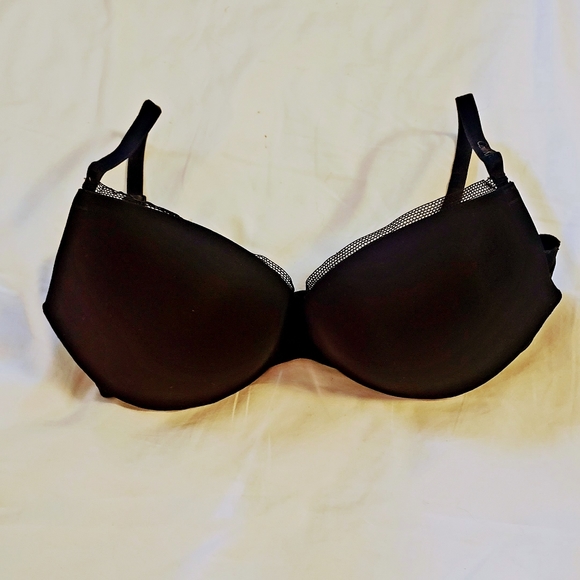 Calvin Klein Padded Push-Up Bra - Black - 32A - Picture 2 of 7